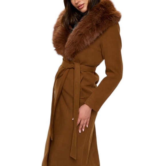 Women's CAMEL Long Trench Coat faux Fur Collar NWT - (#0074) - Picture 2 of 3